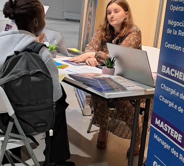 Les élèves de Terminale BAC PRO Métiers de l’Accueil participent aux « 24h de l’emploi et de la formation »